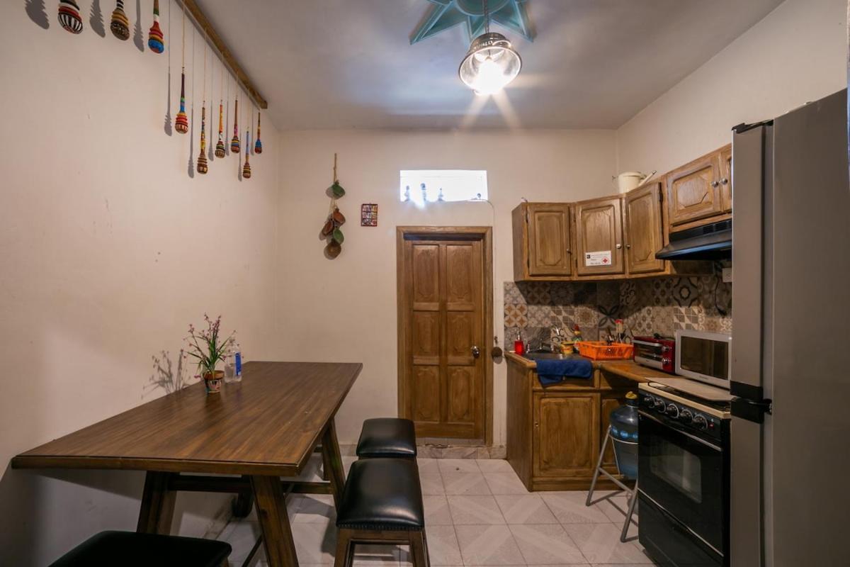 Apartment Colonial Charm Private With Bathroom *